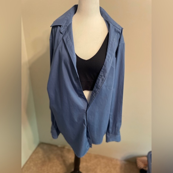 Pierre Cardin collared button up - Picture 2 of 6